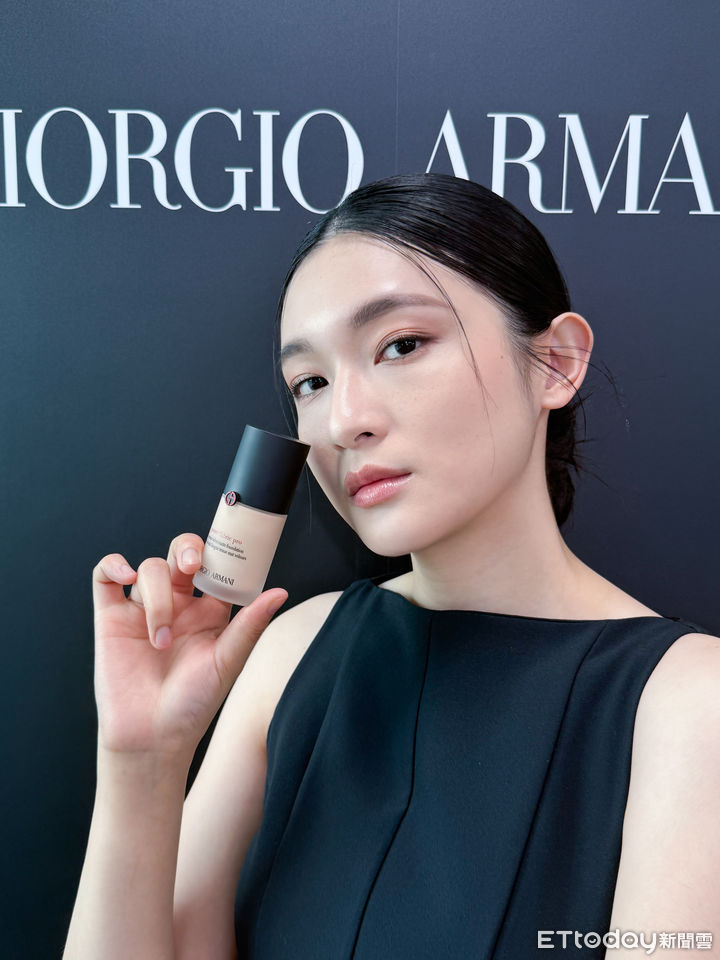 5D上妝法,ARMANI BEAUTY,粉底液,修容,迪奧,dior,風繡絨,彩妝。（圖／記者李薇攝）
