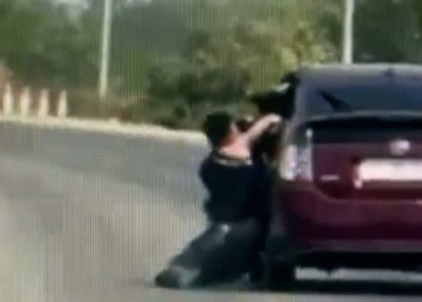 ▲陸籍男子被騙至柬埔寨遭綁架，奮力搏鬥後跳車逃生。（圖／翻攝柬中時報）