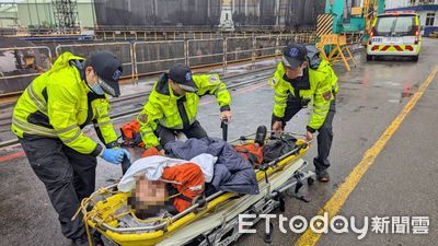 台船基隆廠區意外!22歲女實習生1樓高摔落 意識清楚送醫