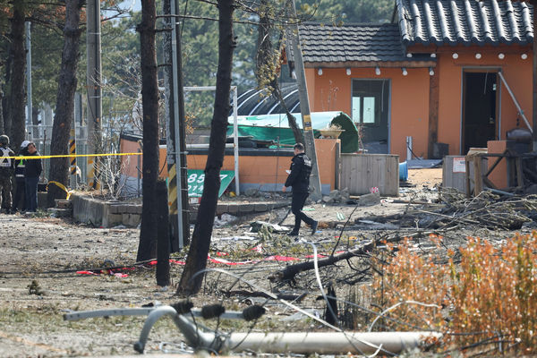 ▲▼南韓京畿道抱川市，6日美韓聯合軍演實彈射擊，2架空軍KF-16戰鬥機發砲誤擊，波及民宅與教堂等8棟建築物。（圖／路透）