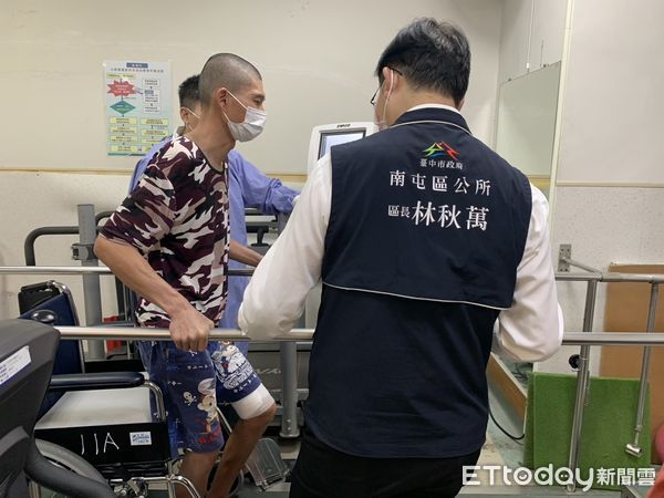 ▲受傷顏姓保全。（圖／市府提供）