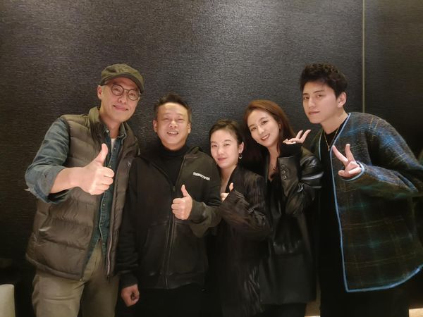 ▲王大陸、周曉涵合作電影《腹喜》。（圖／翻攝自Facebook／李康生）