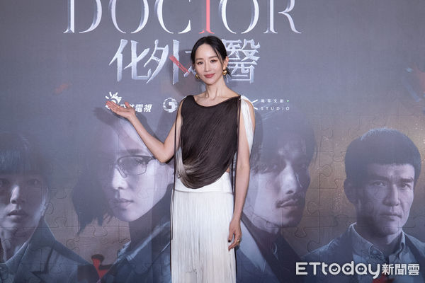 ▲張鈞甯《化外之醫》上檔記者會。（圖／記者林敬旻攝）