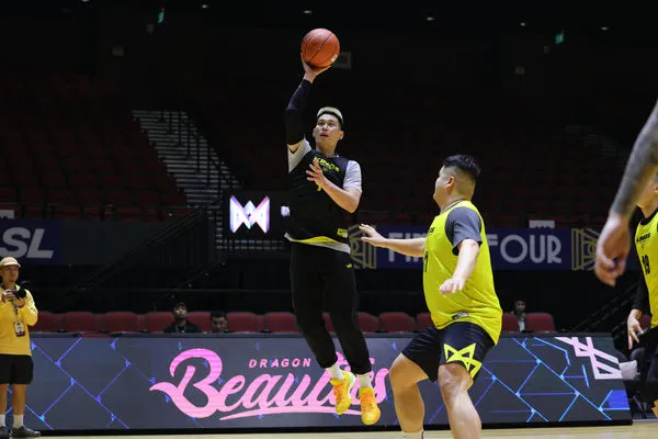 ▲新北國王當家王牌林書豪，直言東超4強戰對手廣島蜻蜓很危險。（圖／國王提供） 