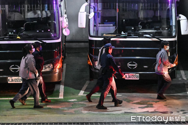 ▲▼精舍命案，女信徒游秀鈴、梁碧茵、幹子昀等三人裁定還押。（圖／記者李毓康攝）