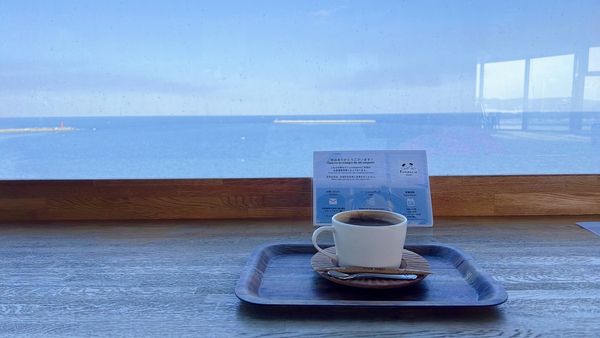 ▲▼北海道流冰景觀最棒的咖啡館！值得遠赴一趟的360度流冰海景與咖啡鬆餅時光｜紋別海洋交流中心的鄂霍次克氷海展望塔與Companio Cafe。（圖／部落客CJ夫人授權提供）