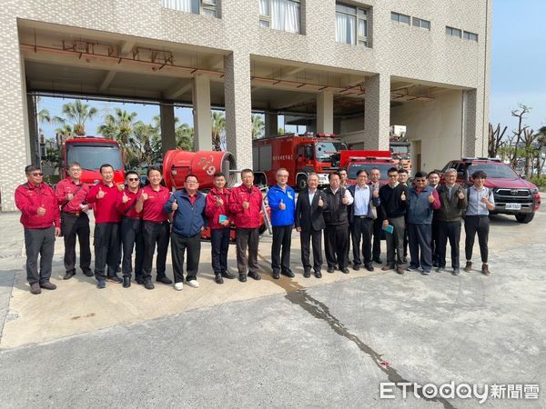 ▲為提升高科技廠房救災應變能力，高雄市消防局7日由局長王志平率隊，至台南市消防局第四大隊進行科技防救災經驗交流。（圖／記者林東良翻攝，下同）
