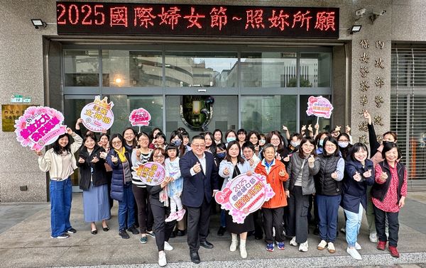 ▲保六總隊「照妳所願」　警花變身封面主角。（圖／保六警總隊提供）