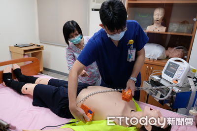 台、日、韓三國扶輪社跨國合作 助力屏東基督教醫院