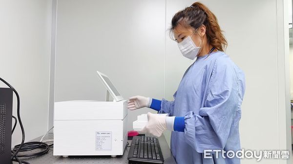 ▲精準醫學中心於2025年2月成功獲得ISO 15189認證，標誌其檢測品質達到國際標準，提升臨床診斷的專業性與可靠性。（圖／記者游瓊華翻攝）