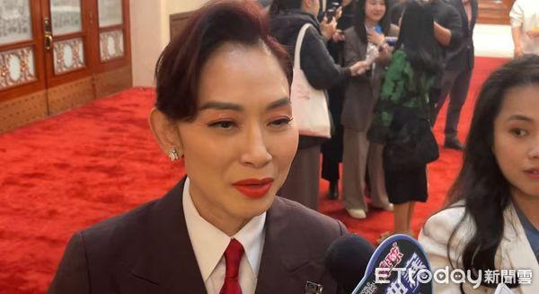 ▲▼2025兩會香港人大鄺美雲、霍啟剛、凌友詩。（圖／記者任以芳攝）