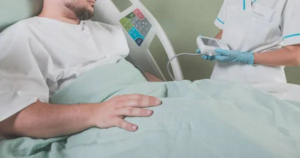 醫師提醒，下背痛若沒有及時診斷，脊椎可能會提早報廢。（示意圖／翻攝自pixabay）