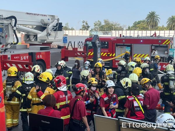 ▲▼ 高雄富野大飯店「消防車聚集」！網問：發生什麼事？　真相曝光。（圖／記者賴文萱翻攝）