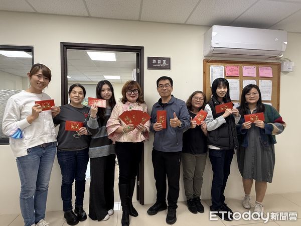 ▲竹山分局歡慶婦女節。（圖／記者高堂堯攝）