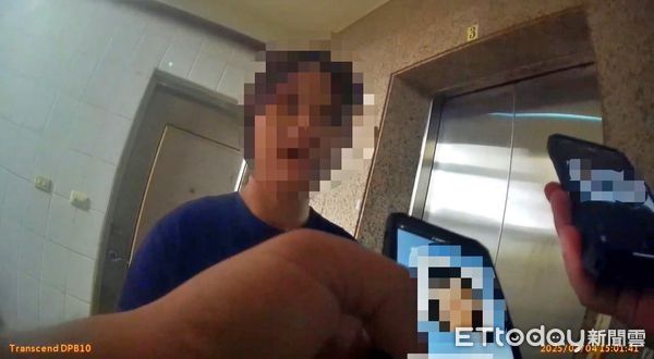 ▲7條女通緝犯噴辣椒水襲警 勇警忍痛英勇制伏。（圖／記者郭世賢翻攝）