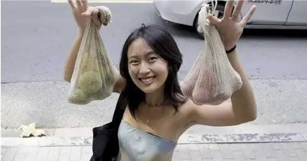 95後女生蘇一格，從大學時開始實踐極簡生活方式。（圖／翻攝自網易）