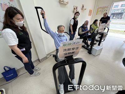 高雄市立聯醫攜手高雄榮總慶週年　銀髮健身俱樂部盛大開幕