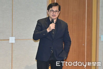 美國大而美法案 童子賢妙喻:地球村最富裕大樓喊窮