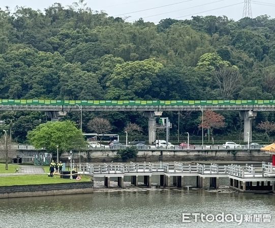 ▲▼             北市大湖公園驚傳浮屍。（圖／記者黃彥傑翻攝）