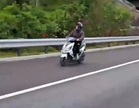 ▲▼國1北向北斗路段有2輛機車誤闖國道。（圖／民眾提供）
