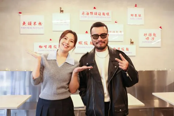 ▲主持人劉品言(左)與李銘忠在節目中相談甚歡。（圖／鏡電視提供）