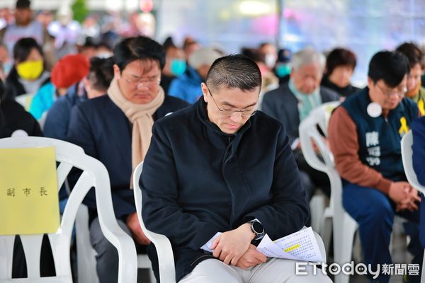 ▲基隆港邊228追思。（圖／記者郭世賢翻攝）