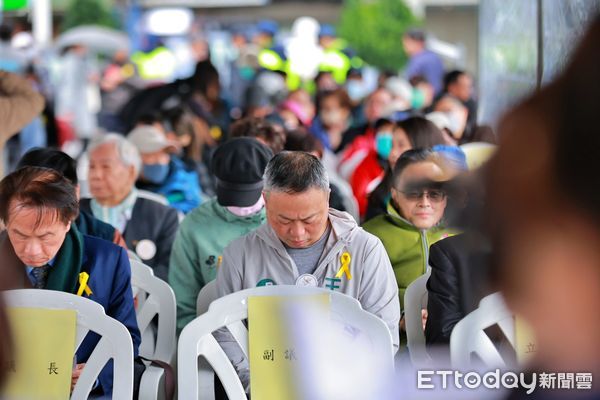 ▲基隆港邊228追思。（圖／記者郭世賢翻攝）