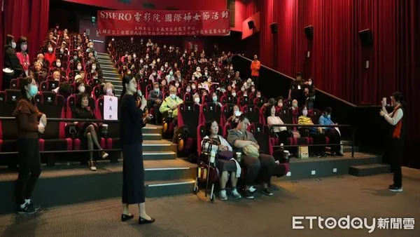 ▲台南市家庭教育中心攜手台南市性別平等促進會及鹽水國小，於3月舉辦2場SHERO電影院活動，透過電影作品展現女性的生命歷程與社會變遷。（圖／記者林東良翻攝，下同）