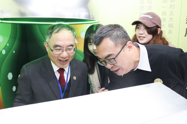 ▲▼     國泰金控        。（圖／國泰金控）