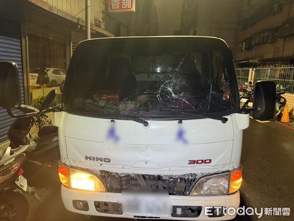 ▲▼羅男持西瓜刀砸同事貨車擋風玻璃             。（圖／記者陳以昇翻攝）