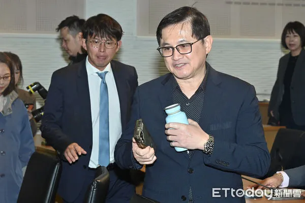 ▲▼和碩科技董事長童子賢出席民眾黨「台灣AI產業與能源政策的挑戰與展望」論壇。（圖／記者李毓康攝）