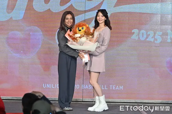 ▲▼艾璐出席統一獅啦啦隊Uni-Girls新球季發表會。（圖／記者李毓康攝）