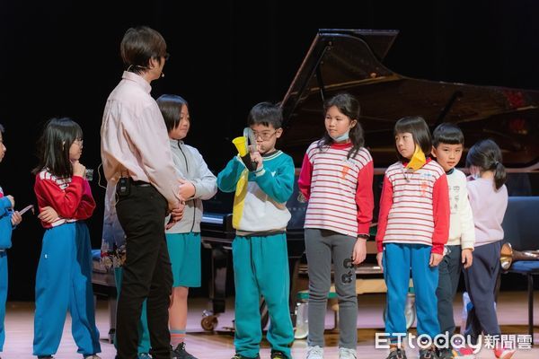 ▲▼   嘉義管樂之都 用文化紮根 校外文化體驗-藝術開門之旅帶領學生深度體驗文化之美 。（圖／嘉義市文化局提供）