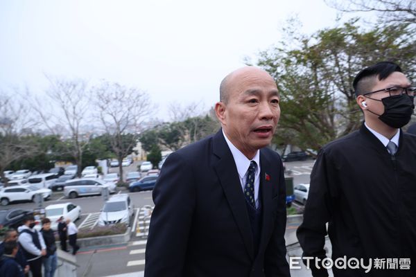 ▲▼立法院長韓國瑜抵達柯文哲父親告別式現場。（圖／攝影中心攝）