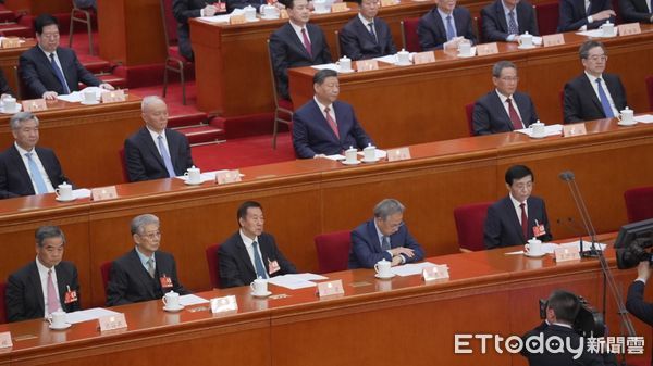 ▲▼ 2025兩會,十四屆全國政協第三次會議閉幕,習近平、王滬寧 、政治局常委          。（圖／記者任以芳攝）