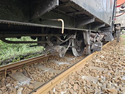 快訊／台鐵貨車出軌　雙溪=三貂嶺單線通行「列車延誤」