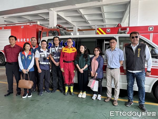 ▲▼最美天使找到了！護理師「雙膝跪黑青」曝搶命過程：一定要救他。（圖／記者吳世龍攝）