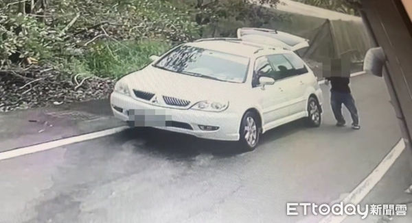 ▲▼旗山偷香蕉             。（圖／記者陳宏瑞翻攝）