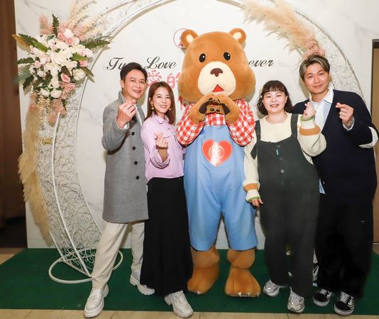 ▲八點檔明星南下嘉義做公益。（圖／民視提供）