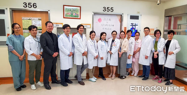 ▲成大團隊提出「從診間到人間：泡泡龍族群的生命款待」大學社會責任實踐計畫，希望透過創新的三大策略，以3年的時間為泡泡龍患者編織一張全方位的支持網絡。（圖／記者林東良翻攝，下同）