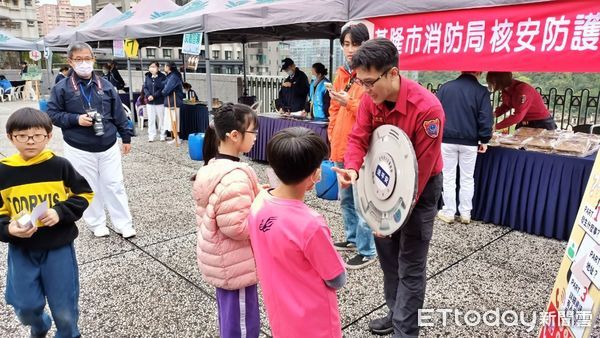 ▲基隆消防局聯手慈濟 學童挑戰防災PK賽。（圖／記者郭世賢翻攝）