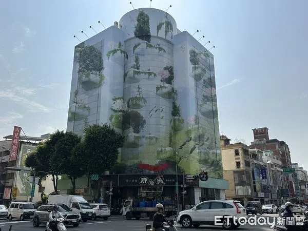 ▲▼台中,商辦,綠色,重建,住宅,北區,新案,包膜,百萬,沈瑞興             。（圖／記者陳筱惠攝）