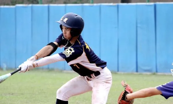 ▲林頡廷追平三壘打又守成。（圖／學生棒聯提供）