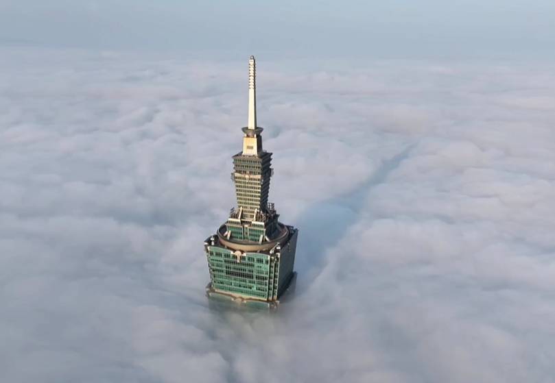 ▲台北101「穿破雲海」超壯觀。（圖／沈張鴻授權引用，下同）