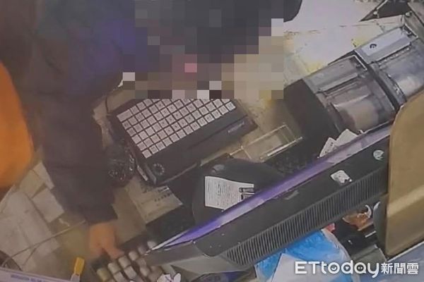 ▲竊嫌於草屯鎮加油站偷盜營收金錢，遭警方南下追緝查獲。（圖／記者高堂堯翻攝）