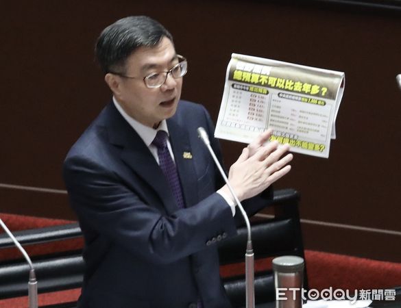 ▲▼卓榮泰  總預算覆議案 答詢。（圖／記者屠惠剛攝）