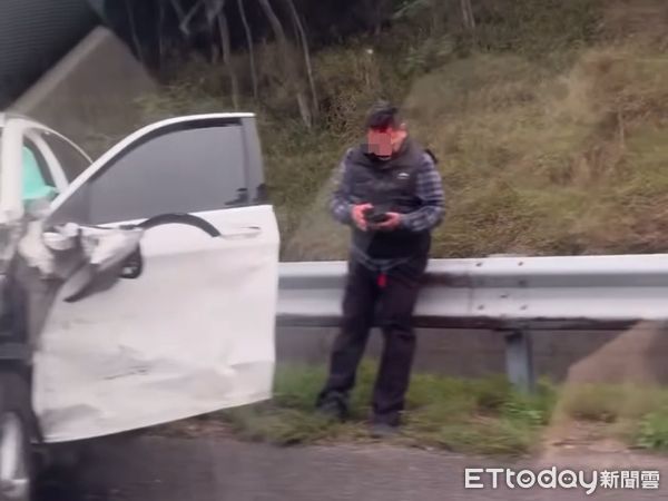 ▲國3一早5車車禍！駕駛滿頭血待援　轎車故障停內線釀連環撞。（圖／）