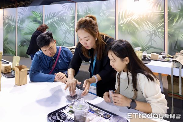 ▲台灣國際蘭展3天累計8萬人次搶觀賞，市府歡迎全家一起來趟台南，享受難得的蘭花之旅。（圖／記者林東良翻攝，下同）