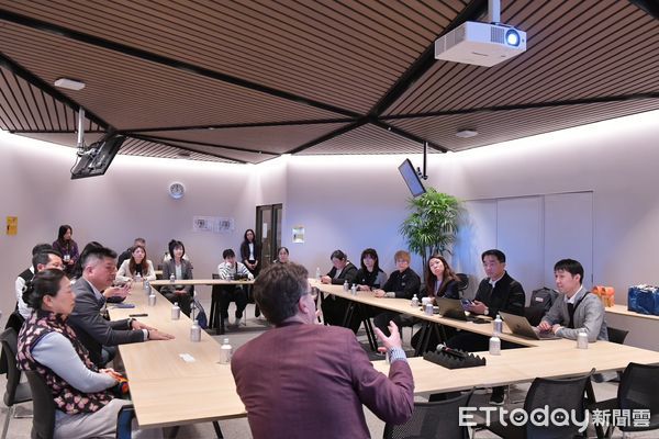 ▲▼花蓮縣長徐榛蔚訪問劍橋創新中心與 Venture Caf&eacute;的東京據點 。（圖／花蓮縣政府提供，下同）