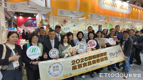 ▲雲林縣長張麗善率領縣內優質業者、農會組成「雲林良品」館，首日即吸引來自全球買家關注，成為亞洲最大食品展亮點之一。（圖／記者游瓊華翻攝）